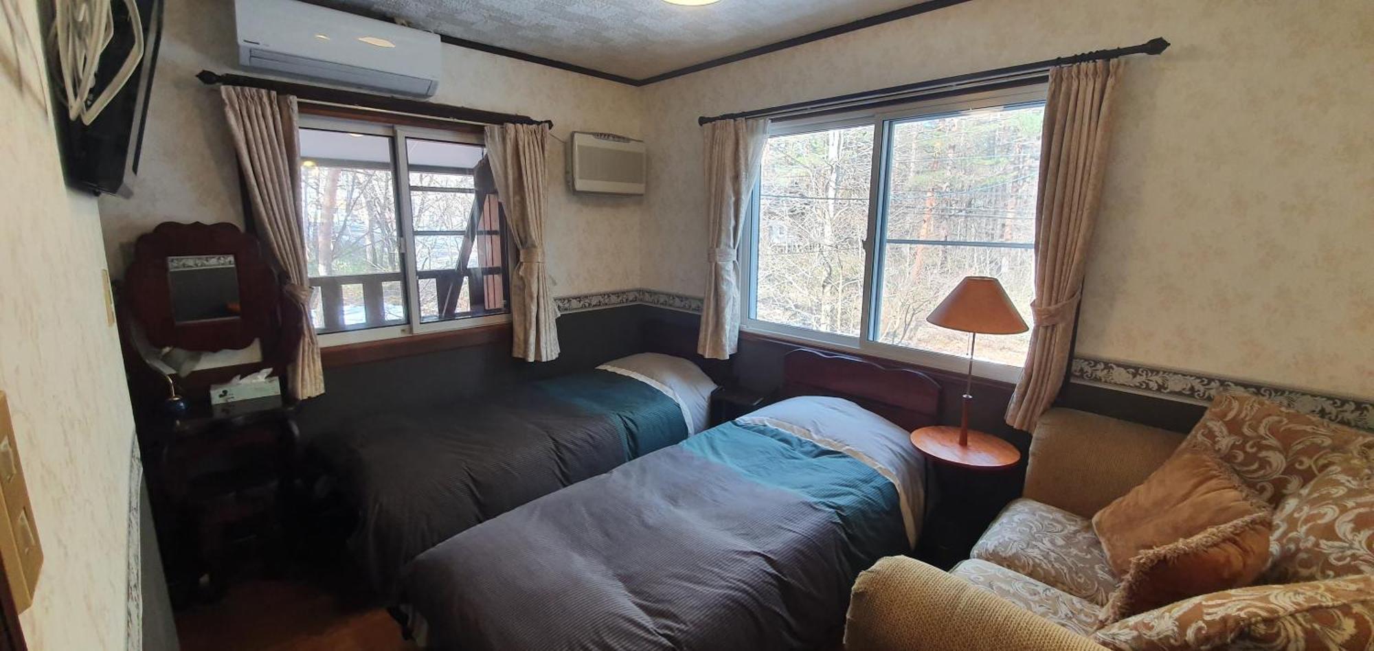 Snowhere Ski Lodge Hakuba Exterior photo